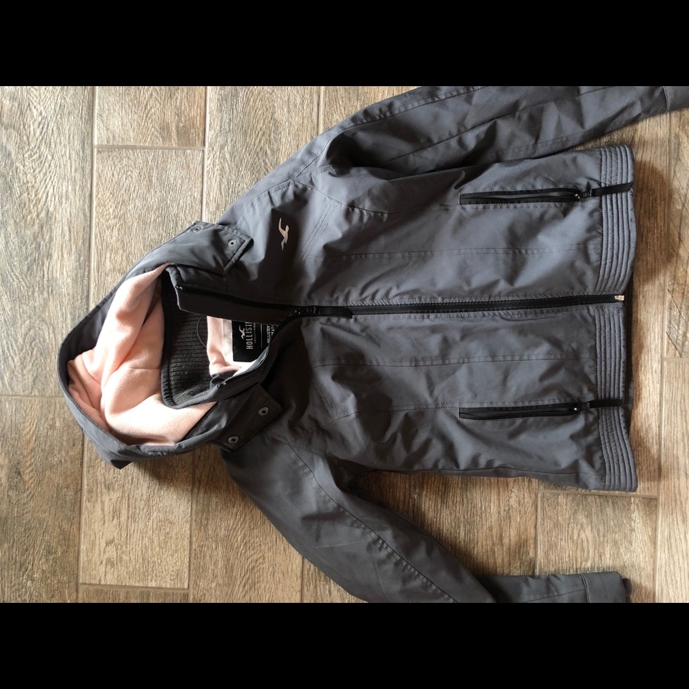 Women’s jacket from Hollister in color grey